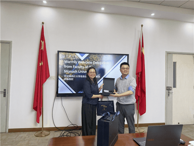 Visit to Tongji University